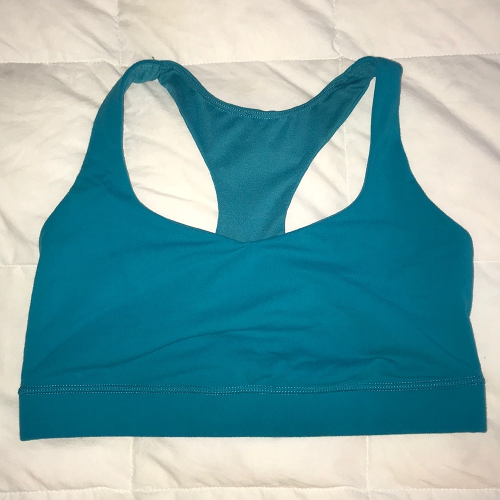 EUC lululemon turquoise all sport bra